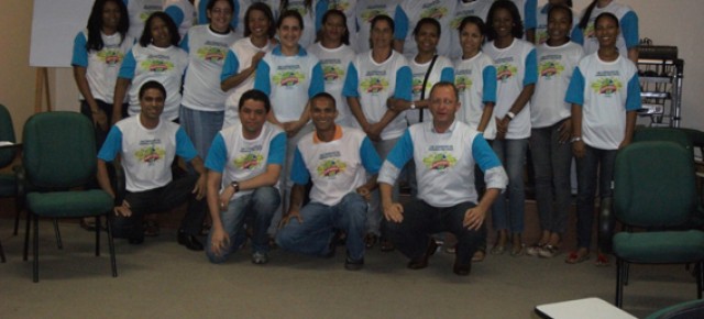 Farmácia Magalhães treina seus colaboradores para a Campanha Multprêmios
